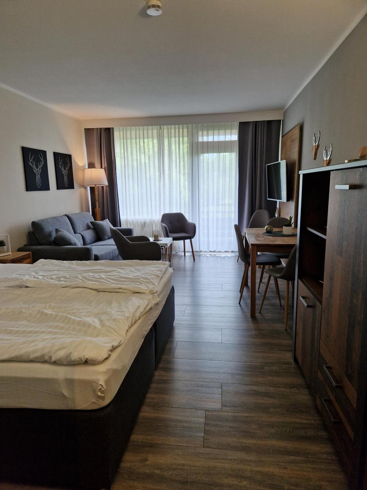 Apartment Am Bocksberg Гослар Екстериор снимка